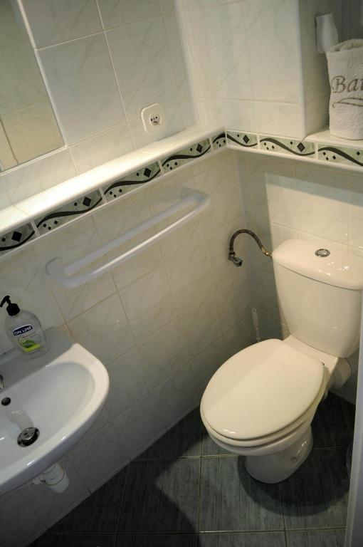 Agis Pokoje Goscinne グダニスク 部屋 写真